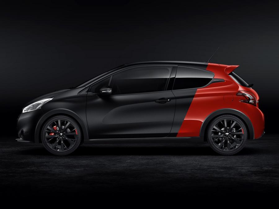  Peugeot 208 GTi 30th Anniversary Limited Edition 2014 года  (фото 3 из 4)